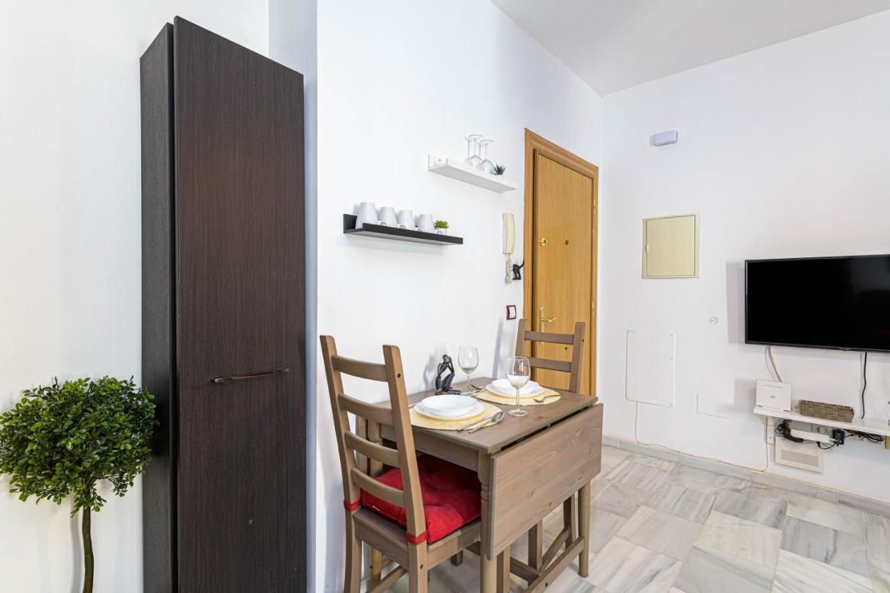 Wintowinrentals Coqueto Apartamento En El Centro De Malaga Zewnętrze zdjęcie